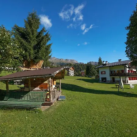 Ferienwohnung Tana Del Picchio Falcade Exterior foto